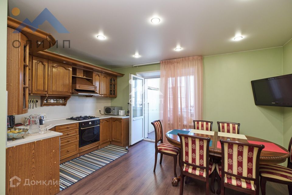 Продаётся 3-комнатная квартира, 94.5 м²