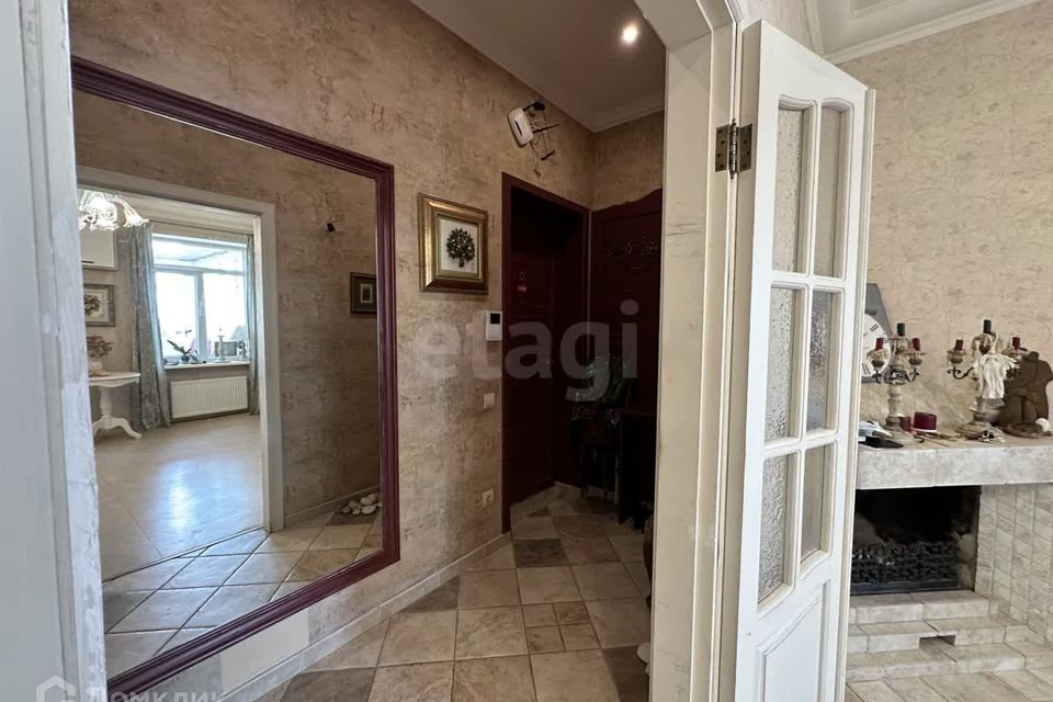 Продаётся 4-комнатная квартира, 72.8 м²