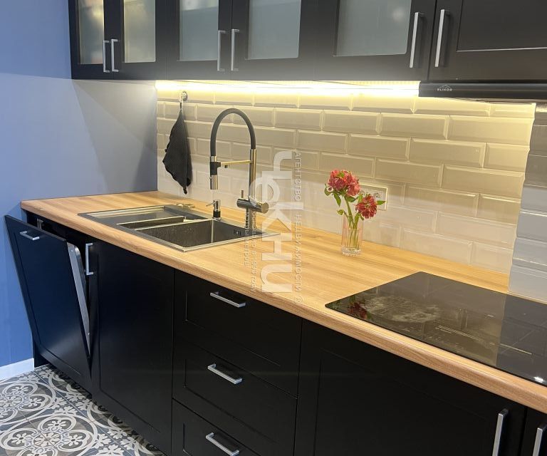 Продаётся 1-комнатная квартира, 64.3 м²