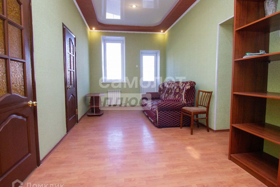 Продаётся 3-комнатная квартира, 117 м²