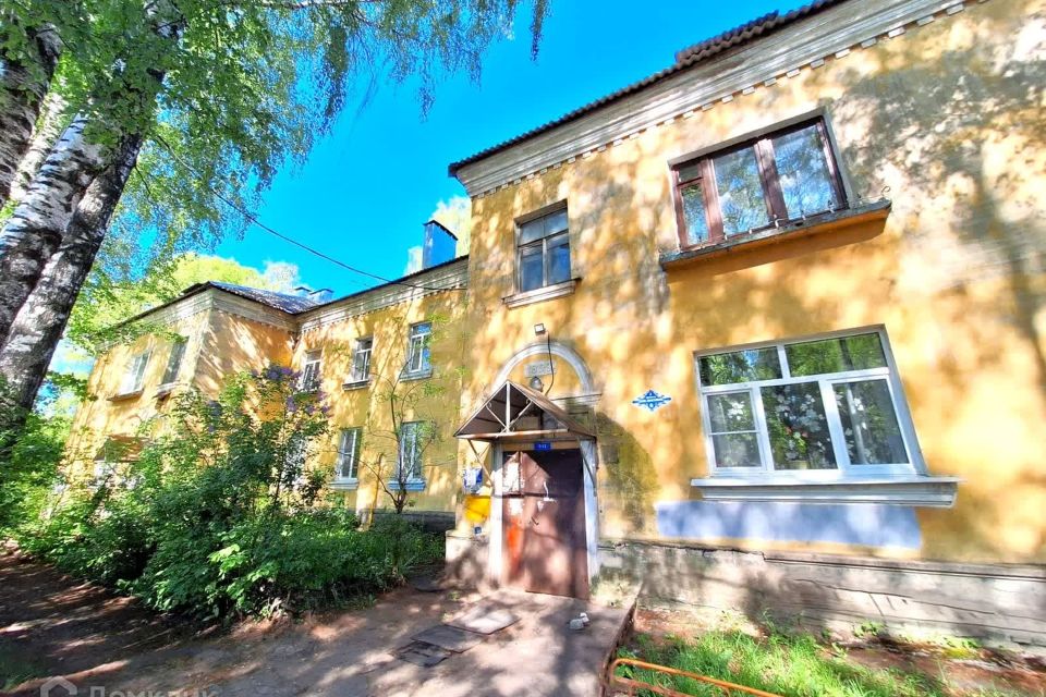 Продаётся 2-комнатная квартира, 43.8 м²