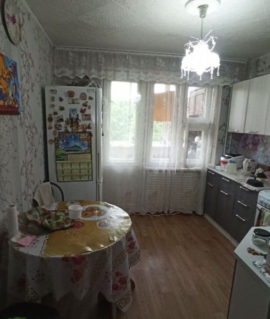 Продаётся 3-комнатная квартира, 61.8 м²
