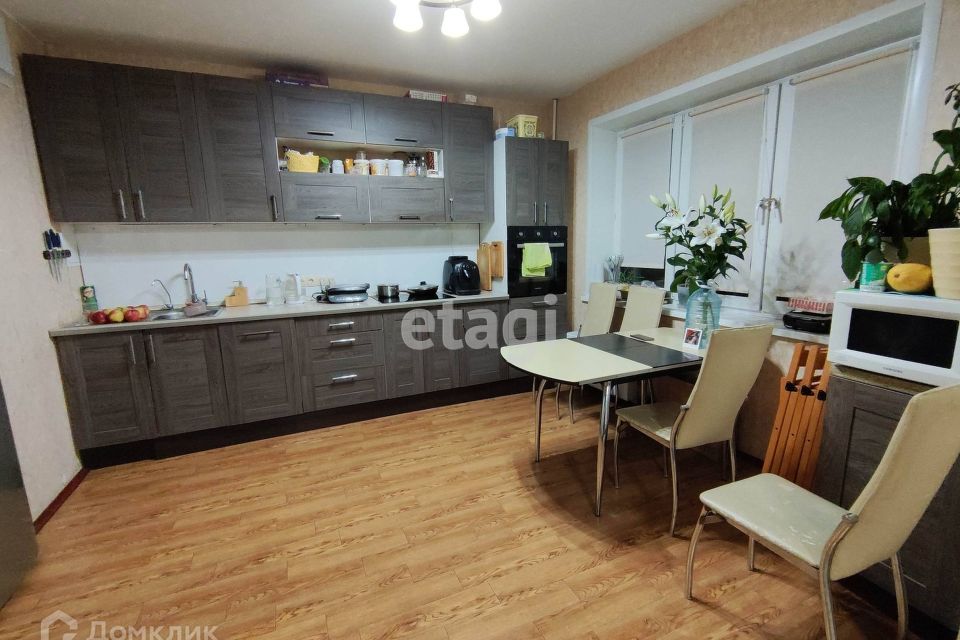 Продаётся 3-комнатная квартира, 84 м²