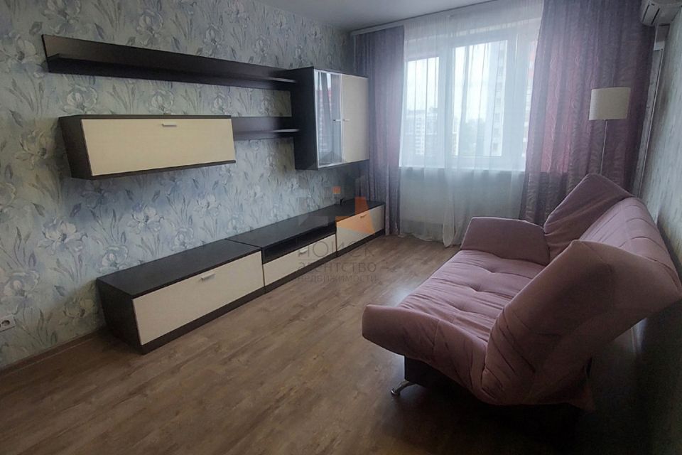 Сдаётся 1-комнатная квартира, 35 м²