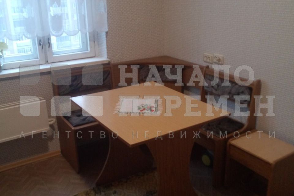 Сдаётся 2-комнатная квартира, 58 м²