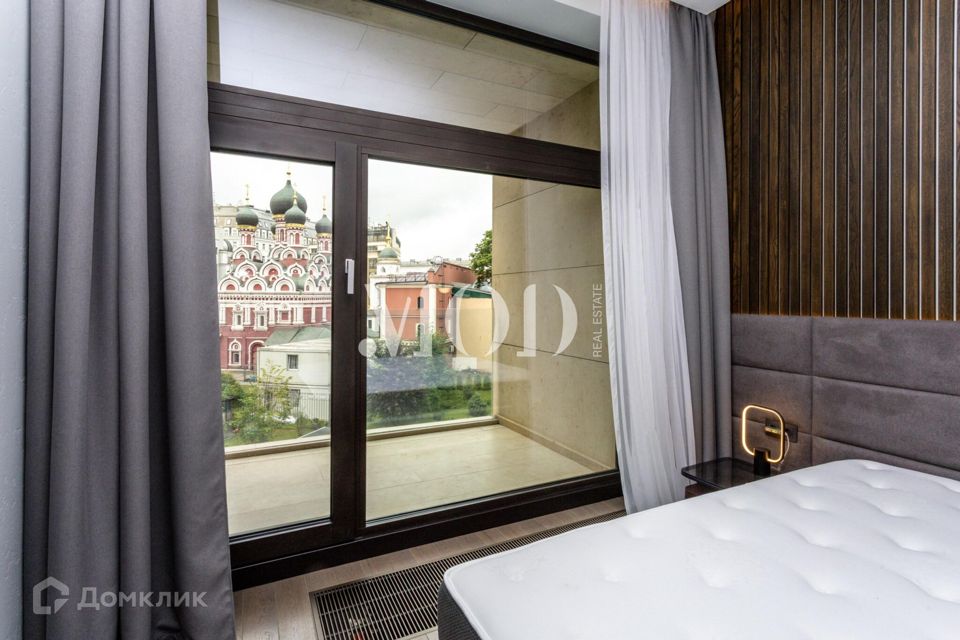 Продаётся 2-комнатная квартира, 121 м²