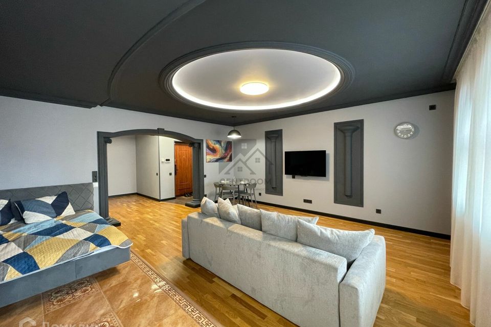 Продаётся 4-комнатная квартира, 82.2 м²