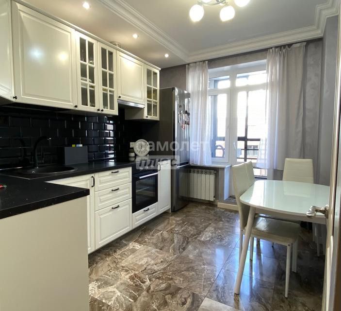 Продаётся 3-комнатная квартира, 71 м²