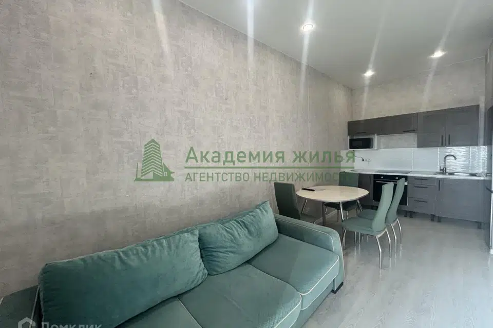 Сдаётся 1-комнатная квартира, 42 м²