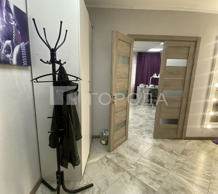 Продаётся 3-комнатная квартира, 70.4 м²