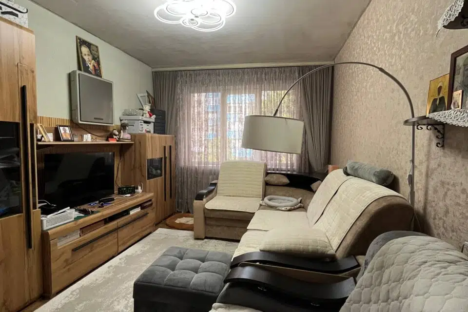 Продаётся 3-комнатная квартира, 57.2 м²