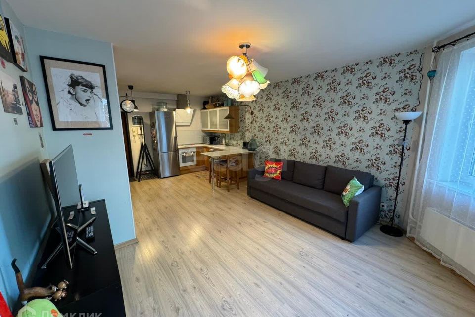 Продаётся 1-комнатная квартира, 42.5 м²