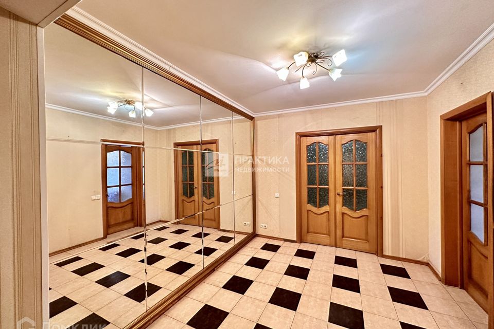 Продаётся 2-комнатная квартира, 94.7 м²