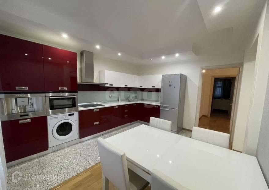 Сдаётся 3-комнатная квартира, 110 м²