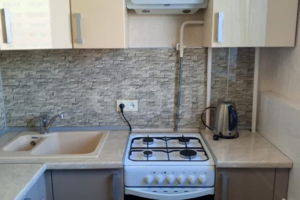 Продаётся 3-комнатная квартира, 59.7 м²