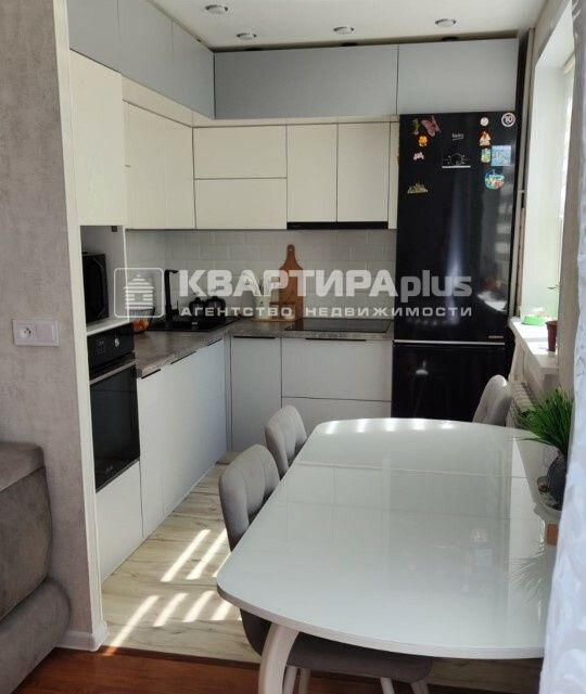 Продаётся 3-комнатная квартира, 59.1 м²