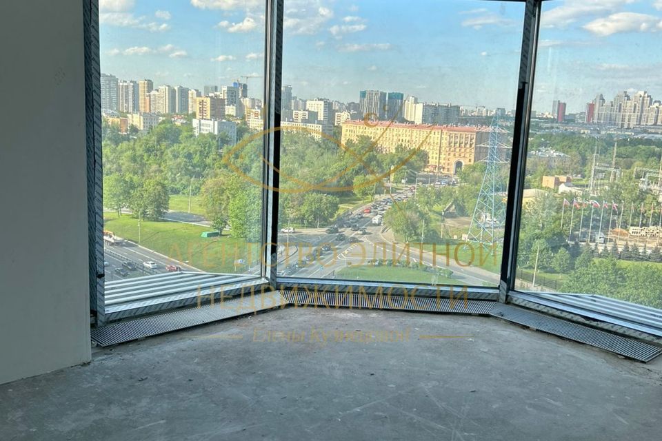 Продаётся 4-комнатная квартира, 90 м²