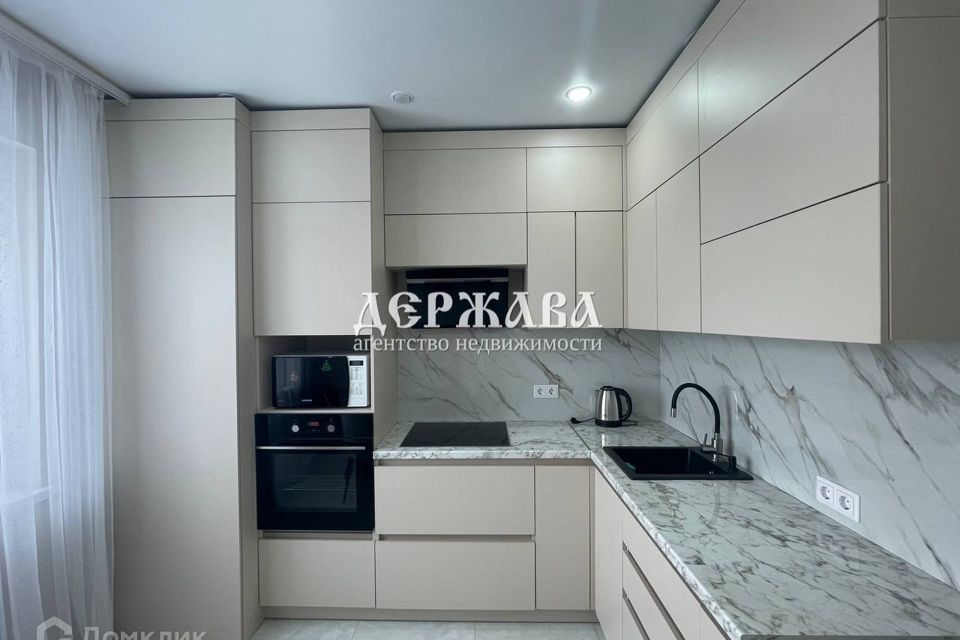 Продаётся 2-комнатная квартира, 58 м²