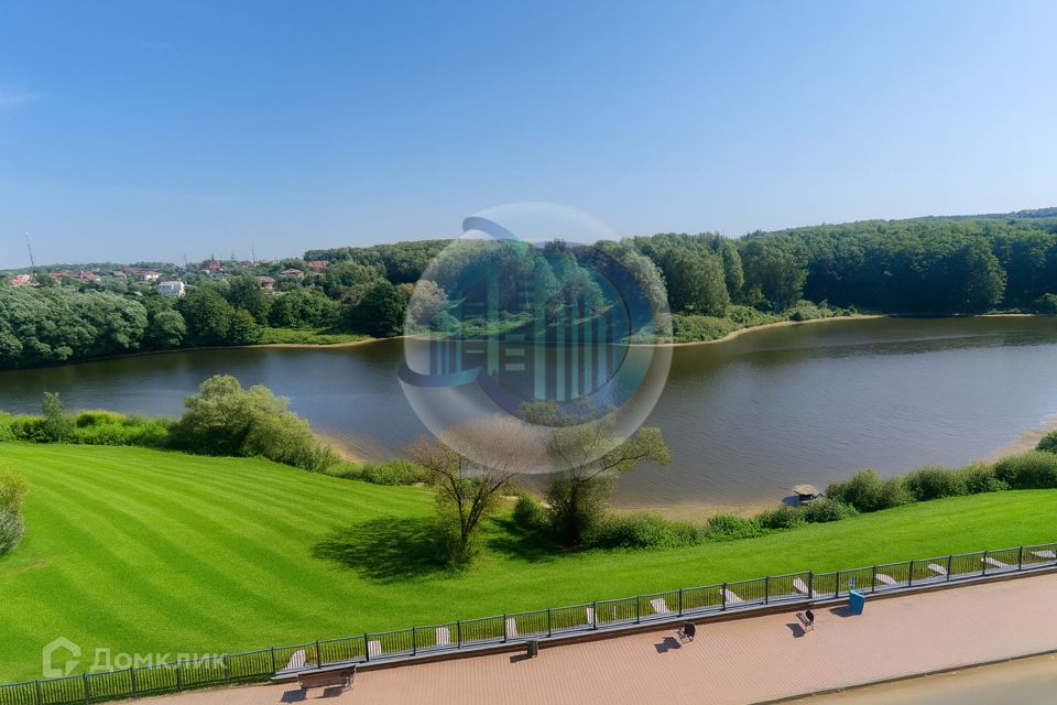 Продаётся 2-комнатная квартира, 54.8 м²