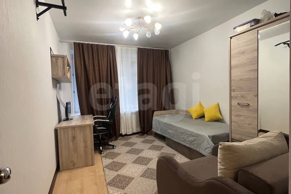 Продаётся 1-комнатная квартира, 43.6 м²