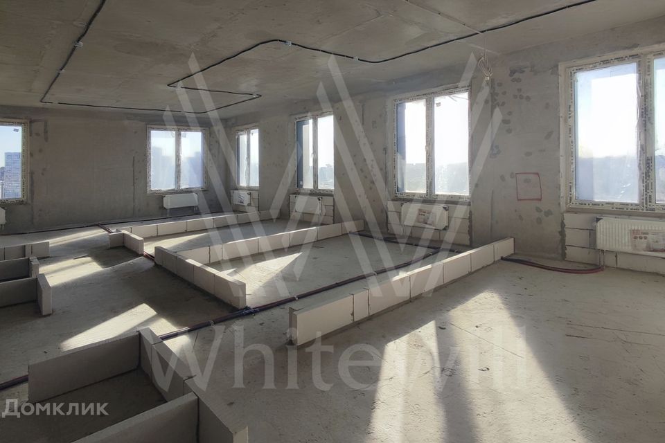 Продаётся 4-комнатная квартира, 92 м²