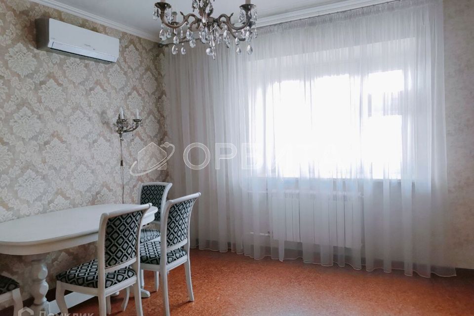 Продаётся 2-комнатная квартира, 80.7 м²