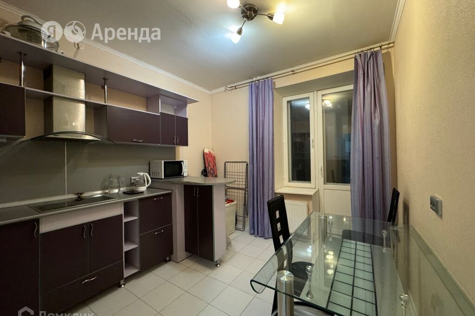 Сдаётся 1-комнатная квартира, 42 м²