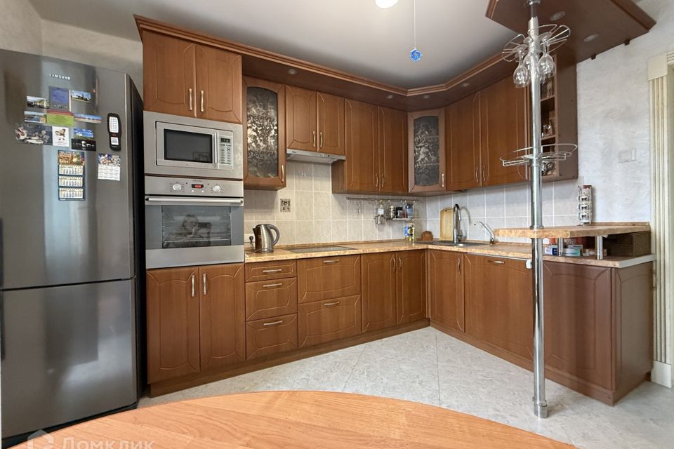 Продаётся 2-комнатная квартира, 74 м²