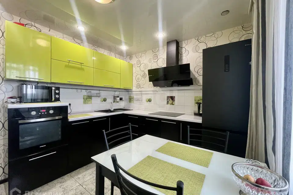 Продаётся 1-комнатная квартира, 41.7 м²