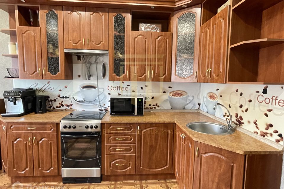 Продаётся 1-комнатная квартира, 46 м²