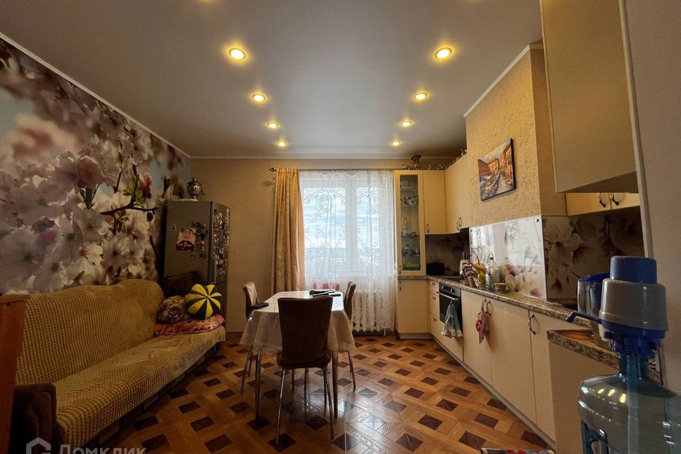 Продаётся 2-комнатная квартира, 64.5 м²