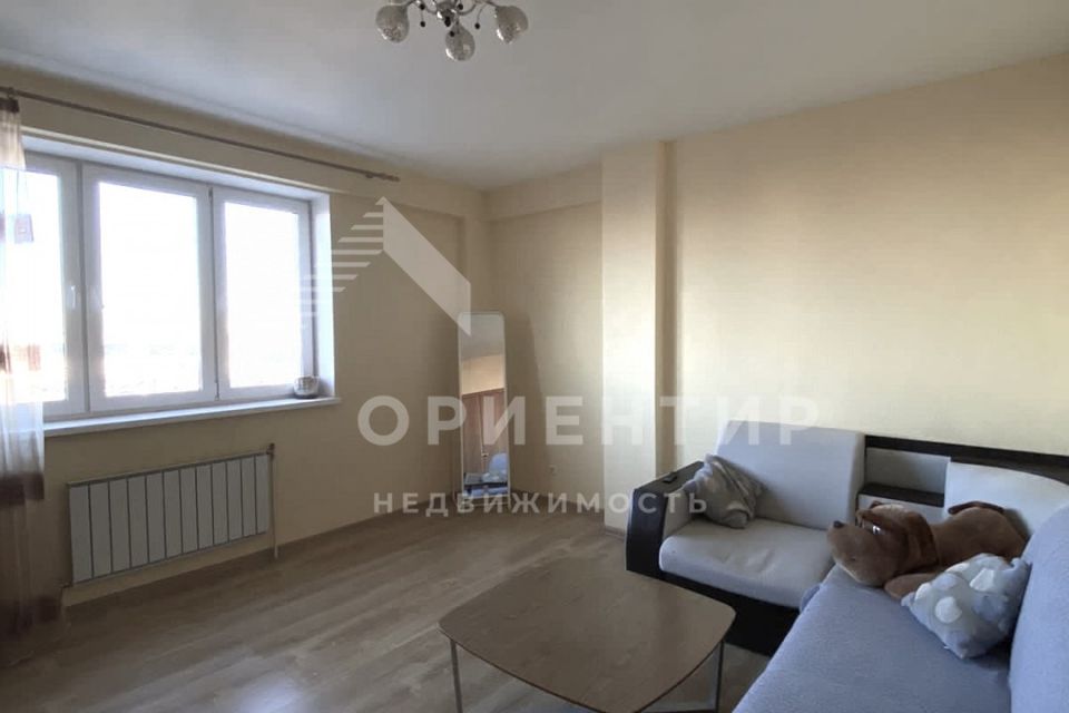 Сдаётся 1-комнатная квартира, 42 м²