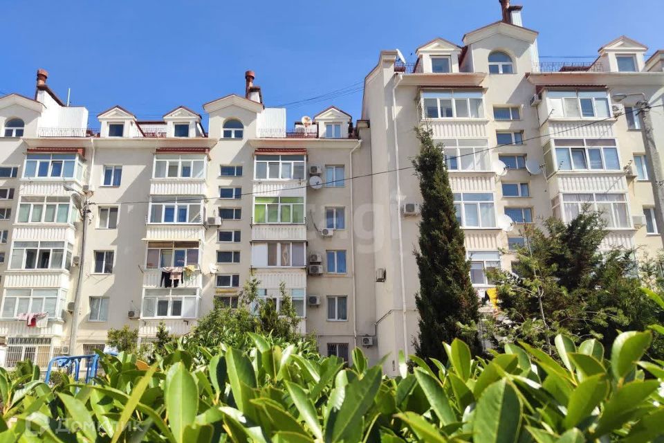 Продаётся 2-комнатная квартира, 57.5 м²