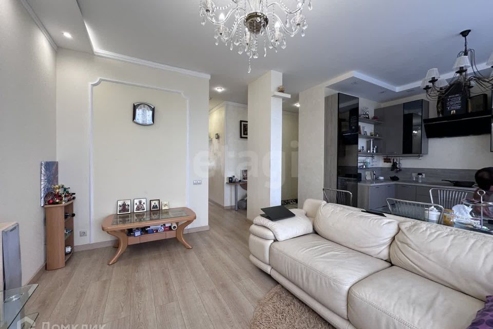 Продаётся 2-комнатная квартира, 59 м²