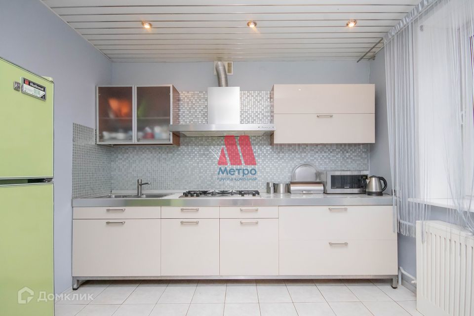Продаётся 6-комнатная квартира, 163.9 м²