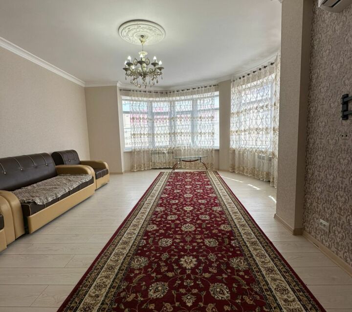 Продаётся 2-комнатная квартира, 86.7 м²