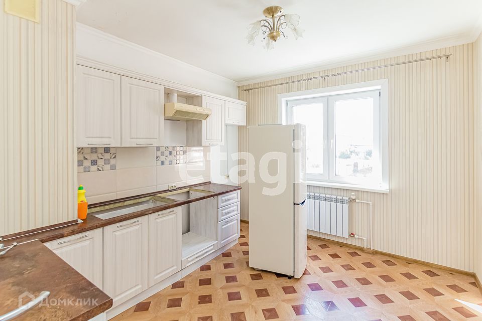 Продаётся 2-комнатная квартира, 63.3 м²