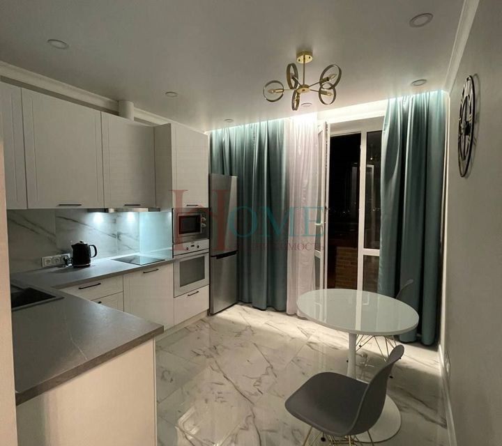 Сдаётся 1-комнатная квартира, 40 м²