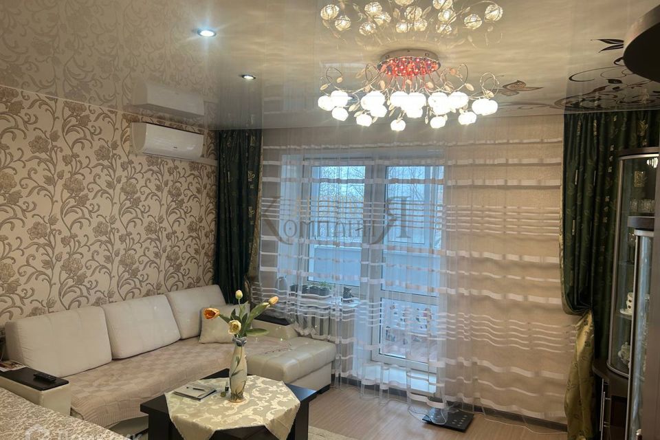 Продаётся 1-комнатная квартира, 41.8 м²