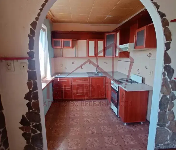 Продаётся 4-комнатная квартира, 82 м²