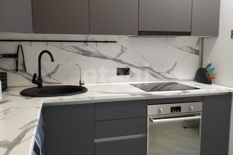 Продаётся 2-комнатная квартира, 43.8 м²