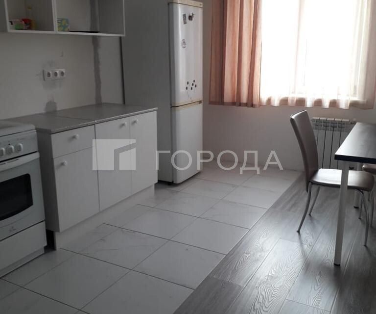Сдаётся 1-комнатная квартира, 49 м²