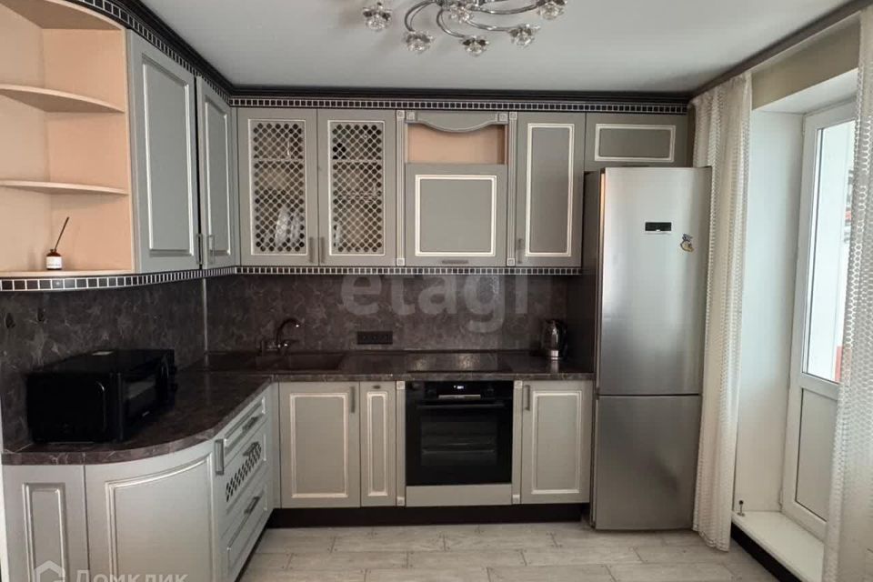 Сдаётся 1-комнатная квартира, 62 м²