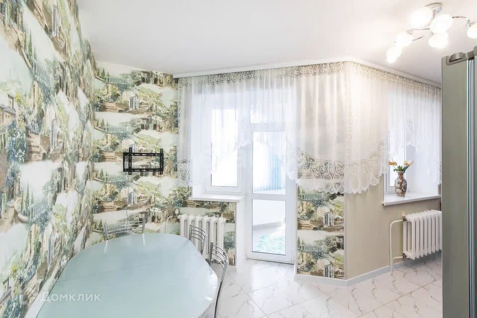 Продаётся 2-комнатная квартира, 65.4 м²