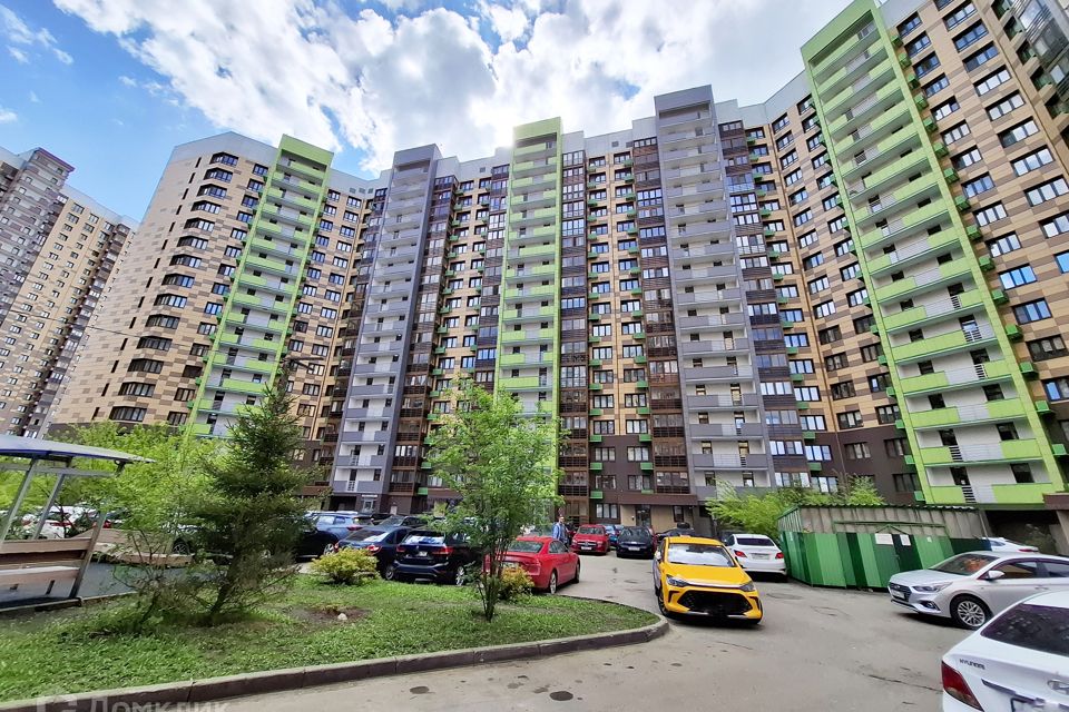 Продаётся 1-комнатная квартира, 40.4 м²