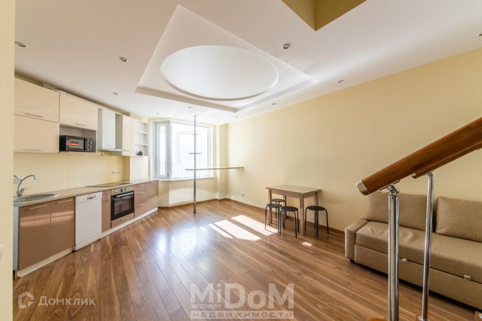 Сдаётся 3-комнатная квартира, 103.3 м²