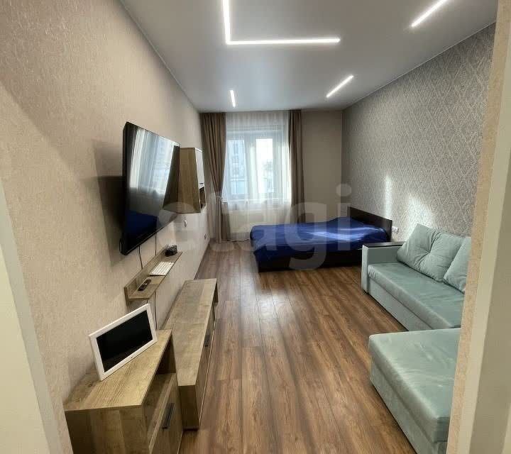 Продаётся 1-комнатная квартира, 42.7 м²