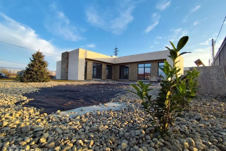 Продаётся 1-этажный дом, 140 м²