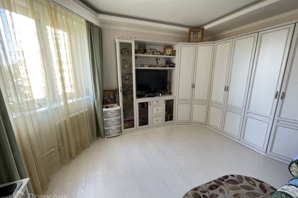 Продаётся 1-комнатная квартира, 39.7 м²