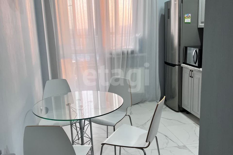 Продаётся 2-комнатная квартира, 61.2 м²